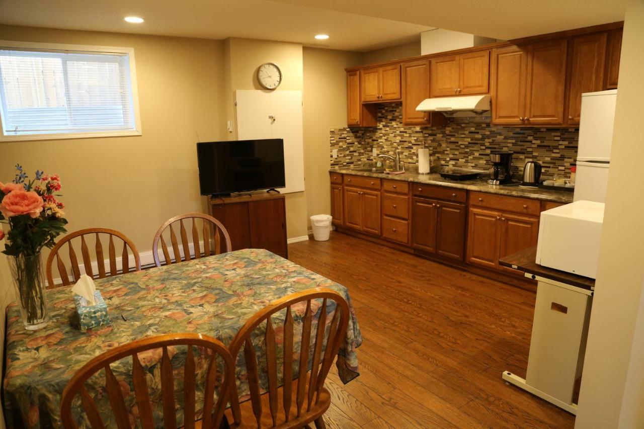 Ming'S Homestay YYC 외부 사진